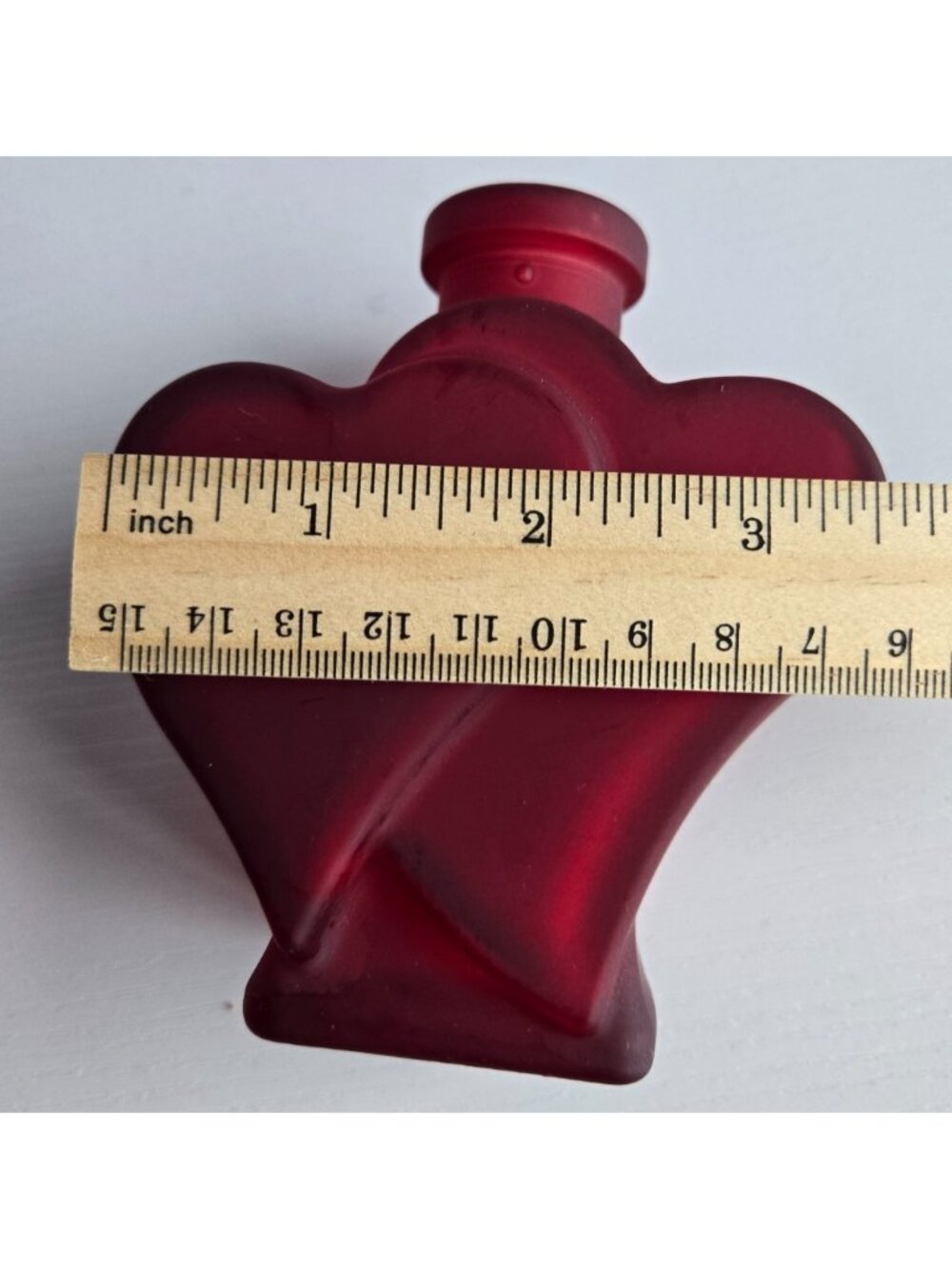 Dual HeartShaped Matte Translucent Red Pressed Glass Vase 5"x 3.5" Marks on Base - Picture 9 of 10